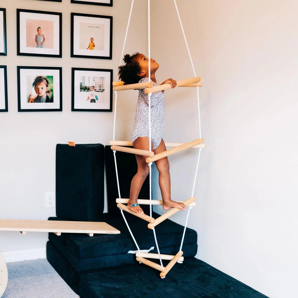WIWIURKA WOODEN CLIMBER | TRIANGULAR ROPE LADDER – Wiwiurka Toys